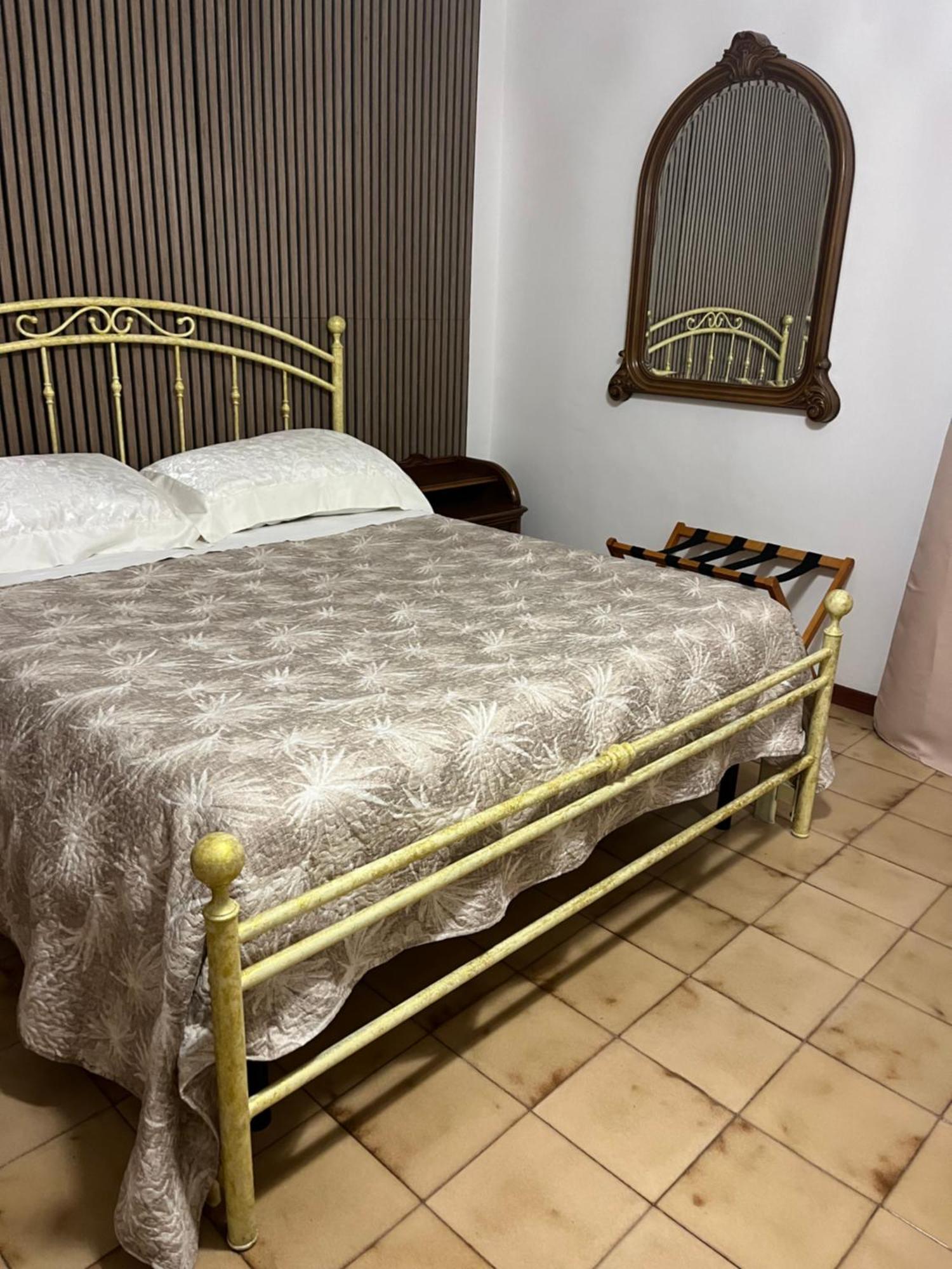 Da Adriana Guesthouse سانتا تيريزا غالّورا المظهر الخارجي الصورة